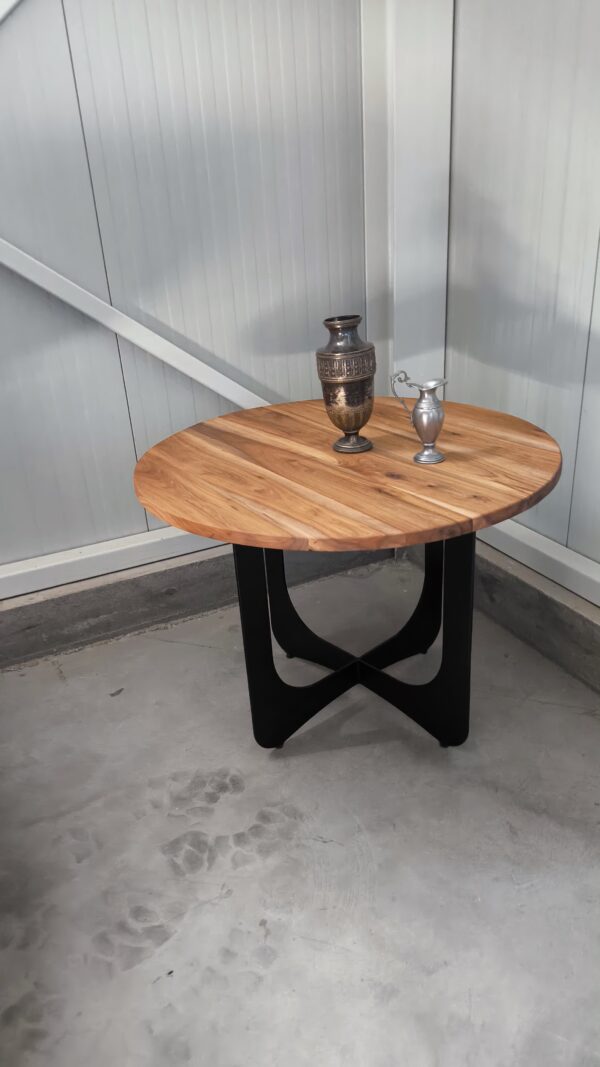 Round Elm Table